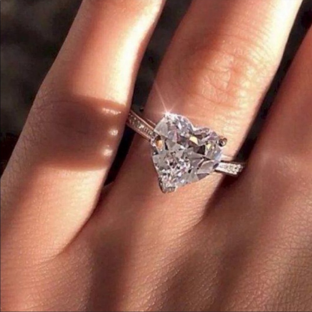 💯 NEW HEART 925 STERLING SILVER DIAMOND RING